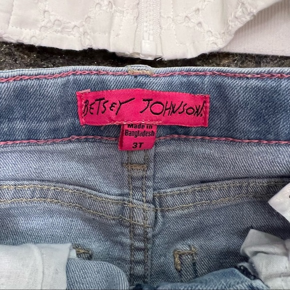 Two piece outfit- jacket and capris - Picture 9 of 9